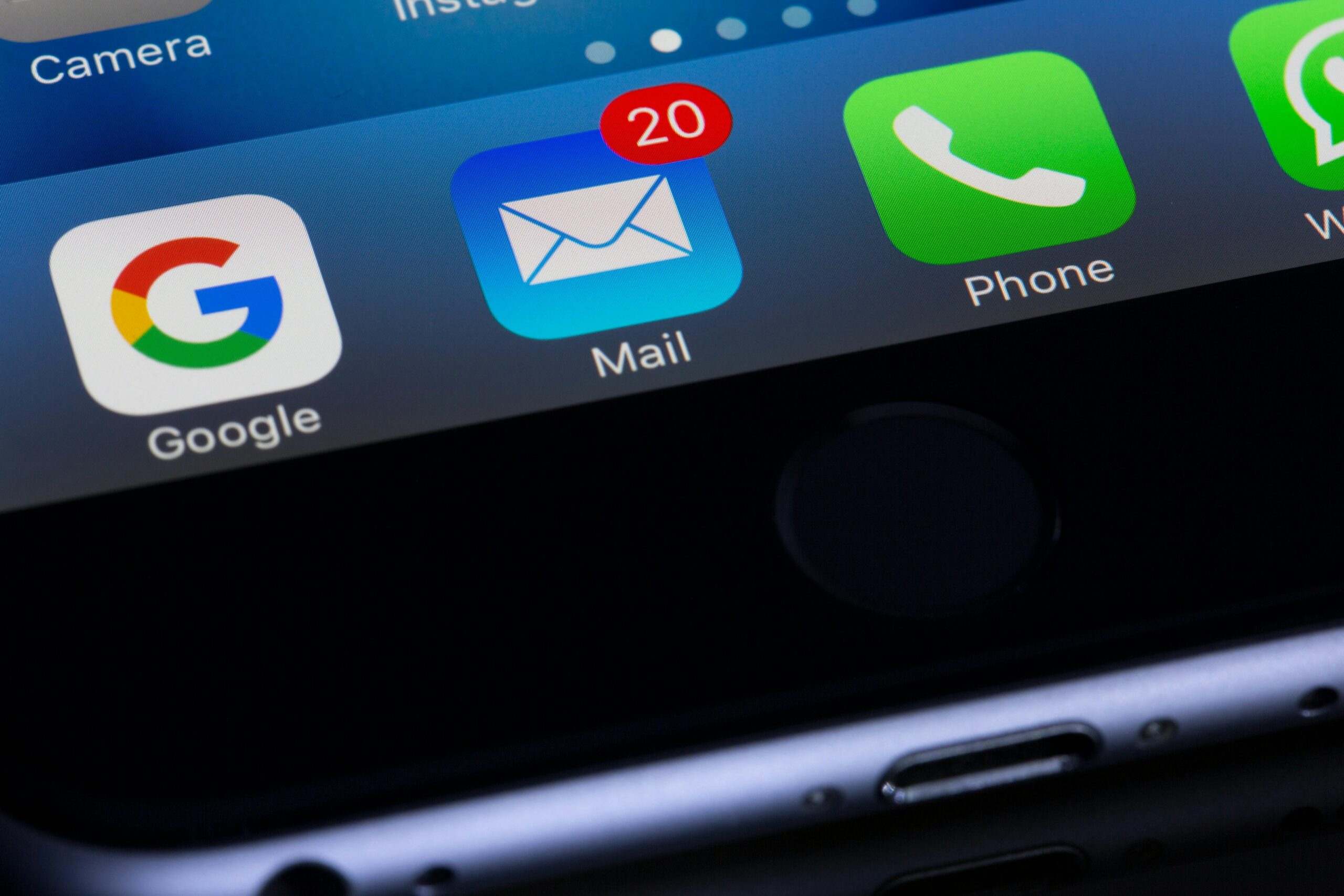 screenshot of icons on iPhone, highlighting email notifications.